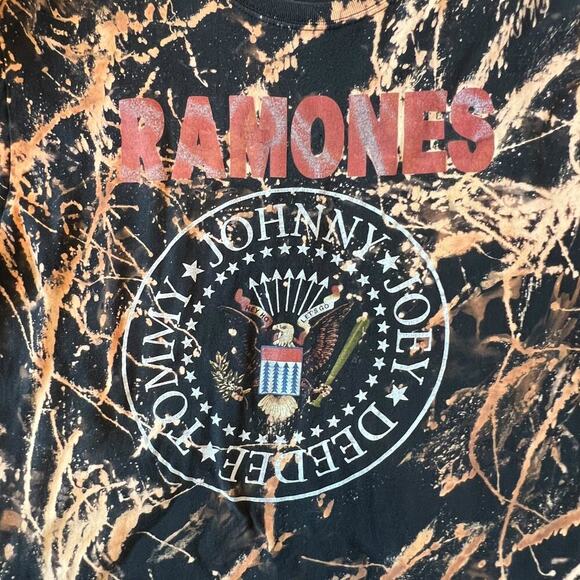 Ramones Custom Tie Dye Bleached Band T-Shirt Size L - Picture 3 of 3